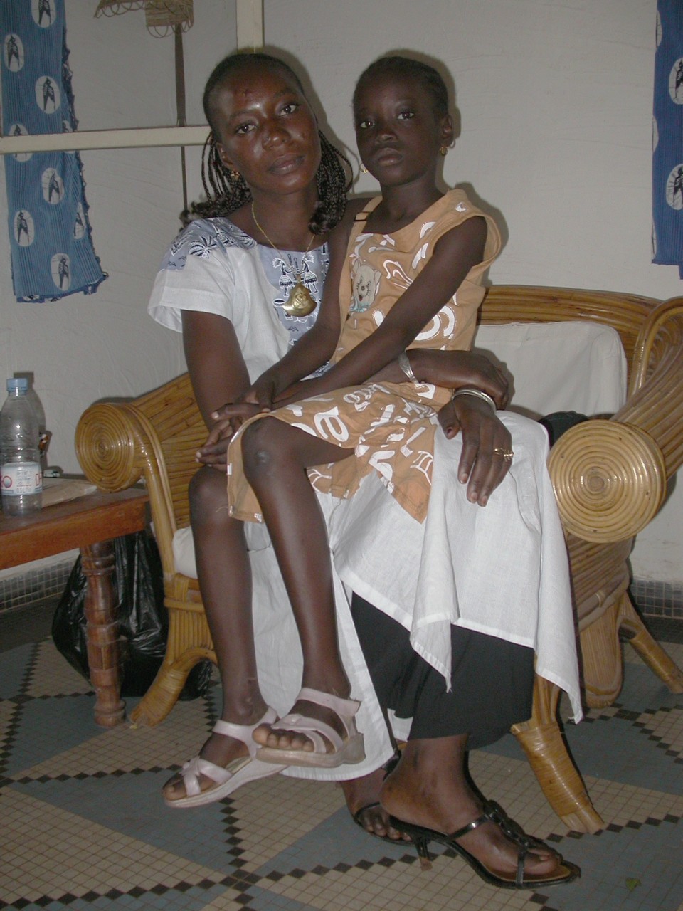 07 - Avec Fanta chez Yaya 01.jpg